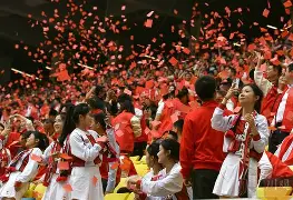 开云体育-赛地聚焦：亚冠冲刺阶段热度飙升，成都蓉城造点机会，悬念犹存，身体对抗强度拉满的简单介绍